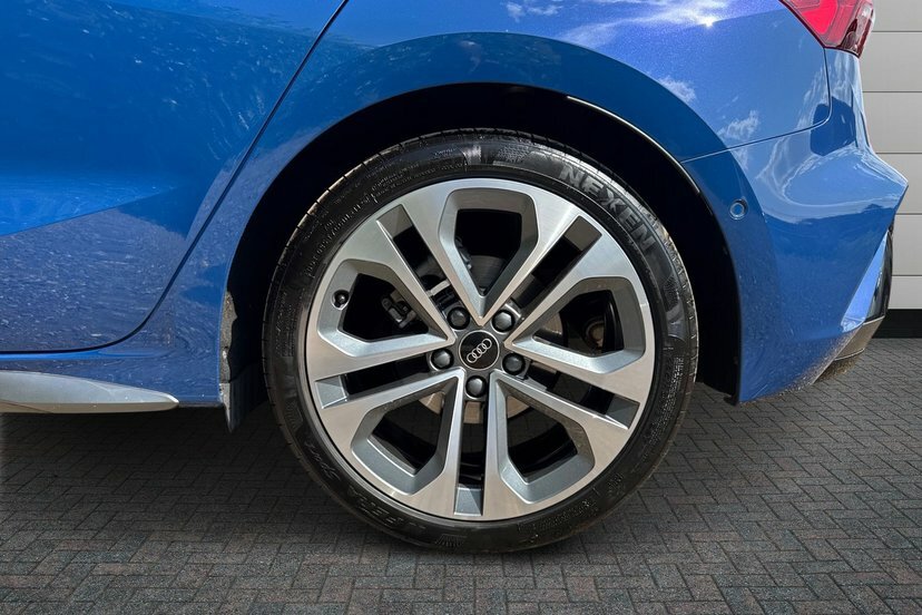 Audi A3 1.5 Tfsi 30 S Line Sportback S Tronic LM75CKX Blue #5