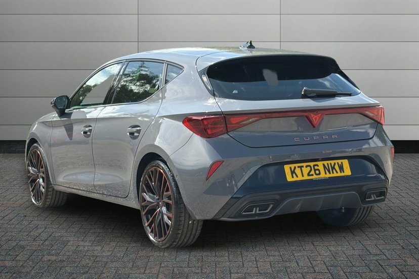 Cupra Leon 1.5 Etsi V3 Hatchback Hybrid Dsg 150 P Grey #3