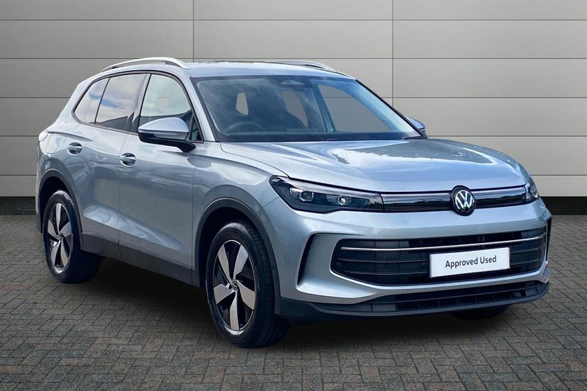 Volkswagen Tiguan 1.5 Etsi Mhev Match Suv Hybrid Dsg 150 Silver