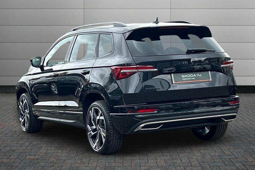 Skoda Karoq 1.5 Tsi Act Sportline Edition Suv Dsg GK75CVL Black #3