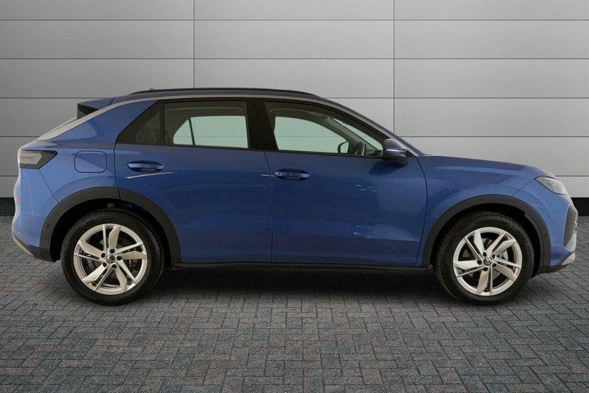 Volkswagen T-Roc 1.5 Etsi Mhev Life Suv Hybrid Dsg 150 AP26FJN Blue #4