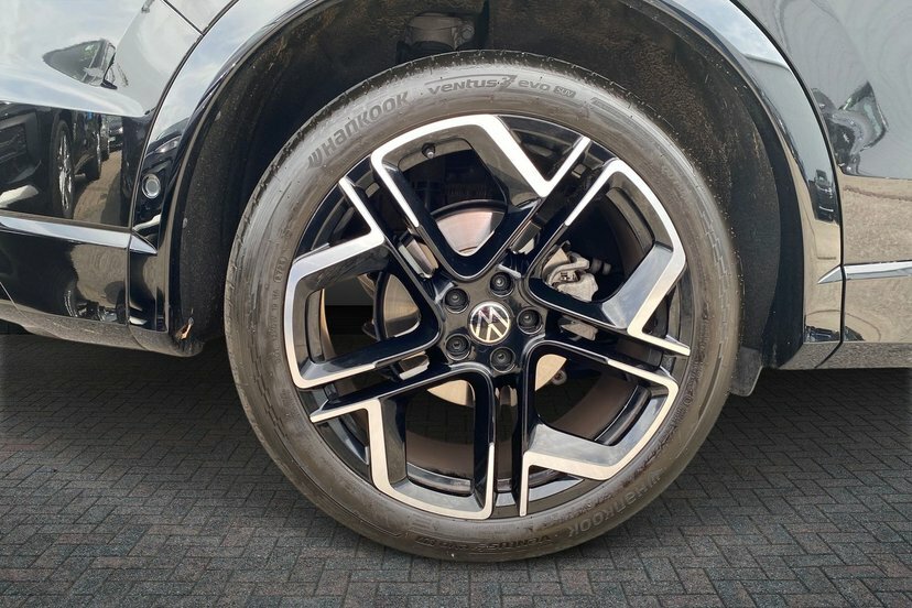 Volkswagen Tiguan 1.5 Etsi Mhev R-line Suv Hybrid Dsg 15 MD75EGX Black #5