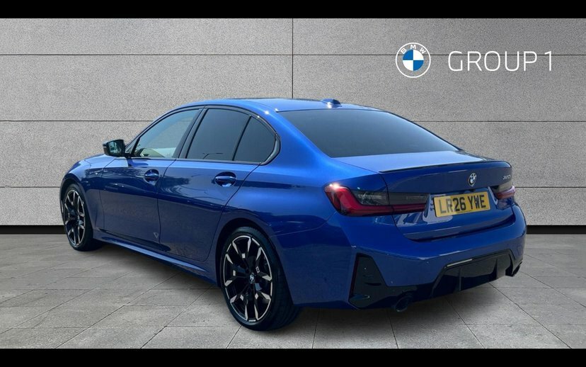 BMW 3 Series 320I M Sport Saloon LR26YWE Blue #2