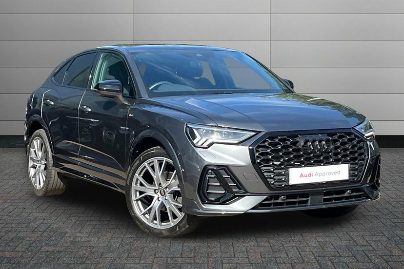 Audi Q3 1.5 Tfsi Cod 35 Black Edition Sportback Grey