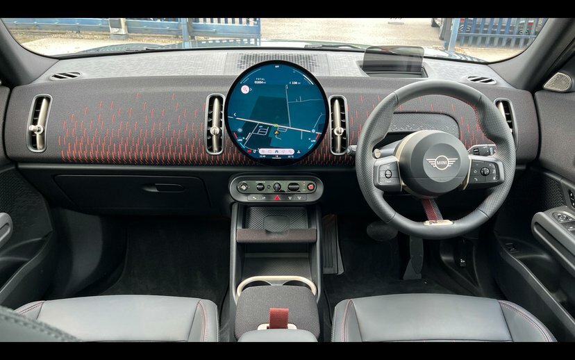 Mini Countryman Se 66.5Kwh Sport Suv All4 313 P GY26WWZ Green #4