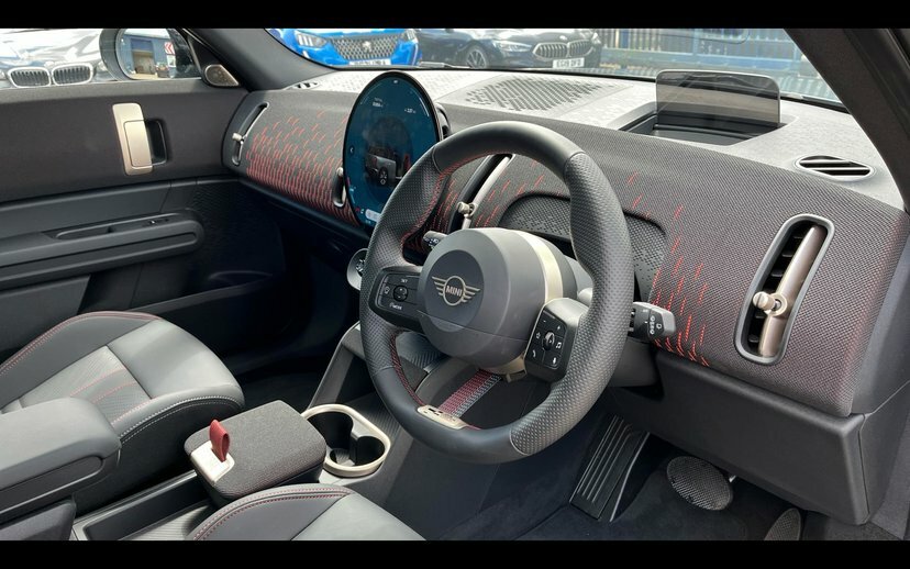 Mini Countryman Se 66.5Kwh Sport Suv All4 313 P GY26WWZ Green #6