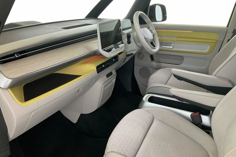 Volkswagen ID.Buzz Pro 77Kwh Life Mpv 204 Ps White #2