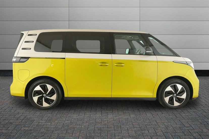 Volkswagen ID.Buzz Pro 77Kwh Life Mpv 204 Ps White #4