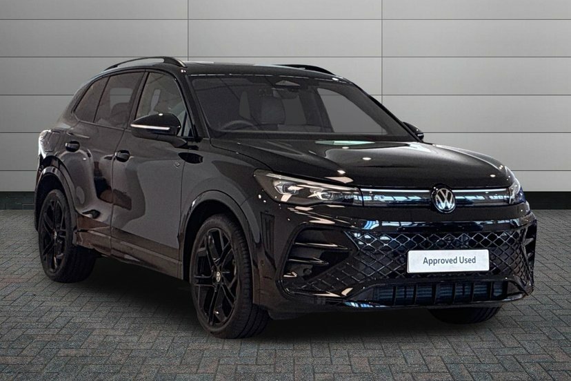 Volkswagen Tiguan 2.0 Tdi R-line Suv Dsg 150 Ps EA26KXV Black