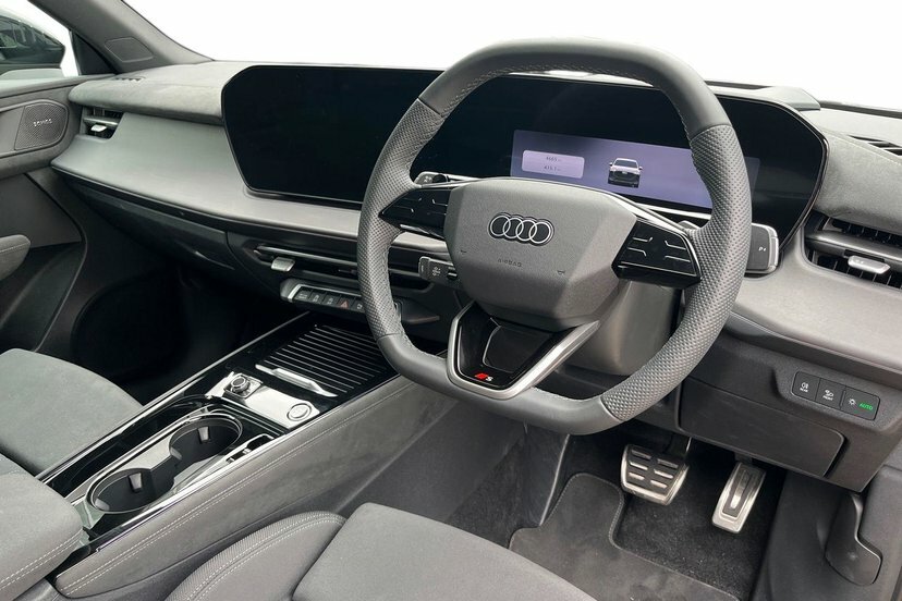 Audi Q3 1.5 Tfsi Edition 1 Suv S Tronic 150 Ps LR26OZT Black #6