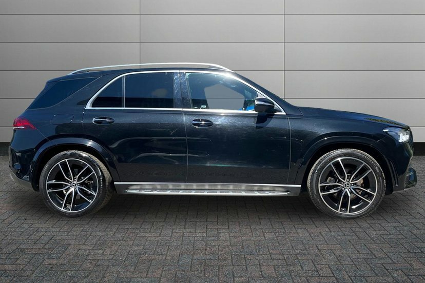 Mercedes-Benz GLE Class Gle400d Amg Line Premium Plus KM23UKR Black #3