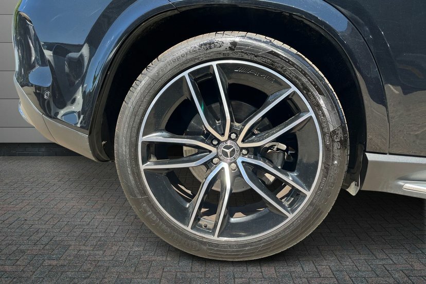 Mercedes-Benz GLE Class Gle400d Amg Line Premium Plus KM23UKR Black #4