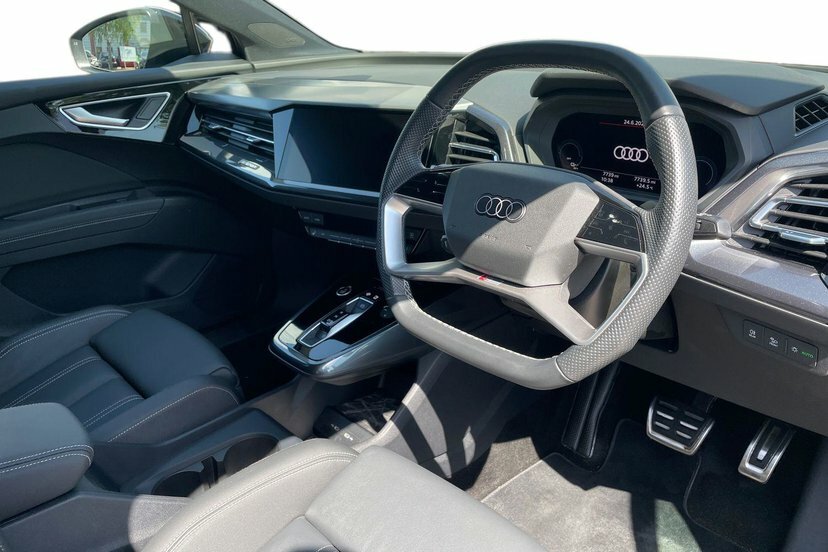 Audi Q4 E Tron 55 Black Edition Sportback Quatt LL24YHO Grey #6