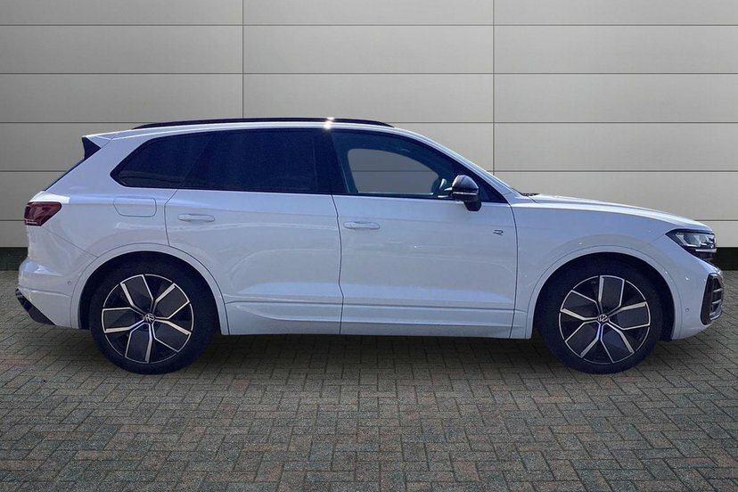 Volkswagen Touareg 3.0 Tdi V6 Black Edition Suv Tiptronic LL24XZM White #4