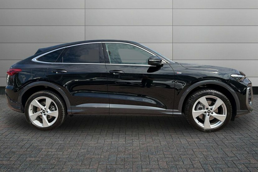 Audi Q5 2.0 Tfsi S Line Sportback S Tronic Quat MV26JLO Black #4