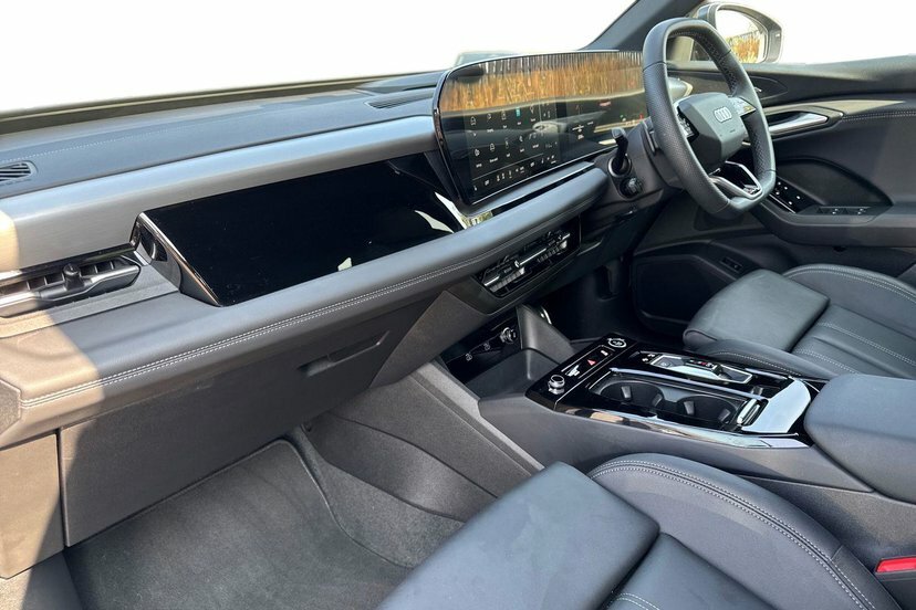 Audi Q6 E-Tron 100Kwh S Line Suv Quattro 388 P LN75NWR Black #2