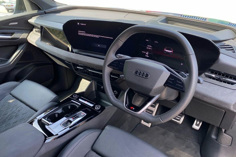 Audi Q6 E-Tron 100Kwh Performance Edition 1 Sportback Electri DK75WLD Blue #6