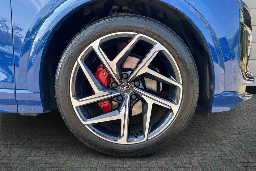 Audi Q6 E-Tron 100Kwh Performance Edition 1 Sportback Electri DK75WLD Blue #5