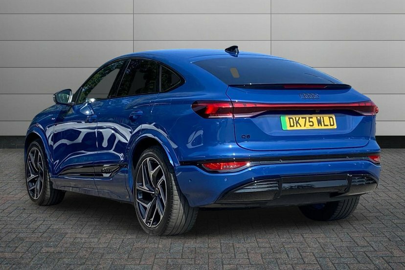 Audi Q6 E-Tron 100Kwh Performance Edition 1 Sportback Electri DK75WLD Blue #3