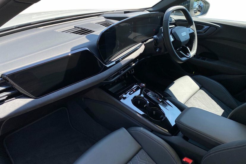 Audi A5 2.0 E-hybrid 25.9Kwh Vorsprung Saloon P DE26BXG White #2