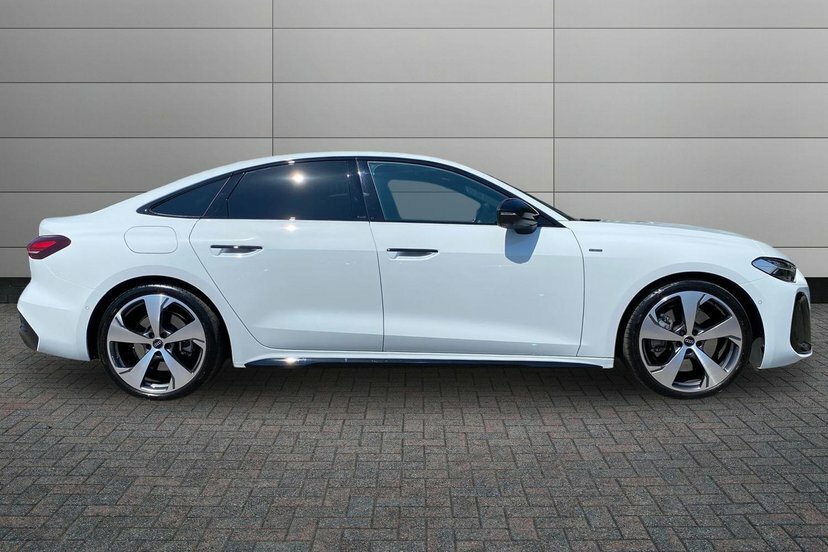 Audi A5 2.0 E-hybrid 25.9Kwh Vorsprung Saloon P DE26BXG White #4