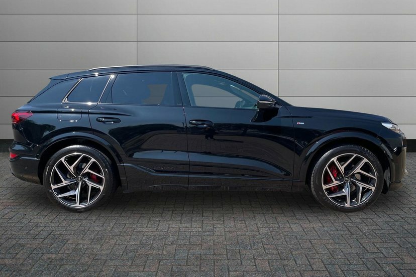 Audi Q6 E-Tron 100Kwh Performance Edition 1 Suv EO26KKP Black #4