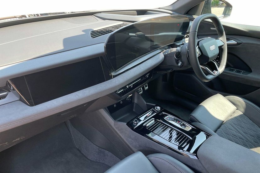Audi Q6 E-Tron 100Kwh Performance Edition 1 Suv EO26KKP Black #2