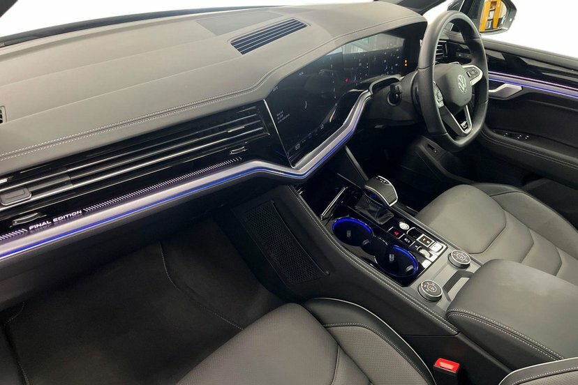 Volkswagen Touareg 3.0 V6 Tdi Final Edition Suv Tiptronic AO75FJE Silver #2