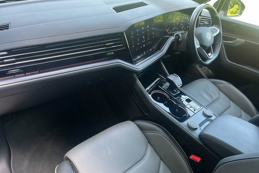 Volkswagen Touareg 3.0 V6 Tdi Final Edition Suv Tiptronic RA75VOH Grey #2