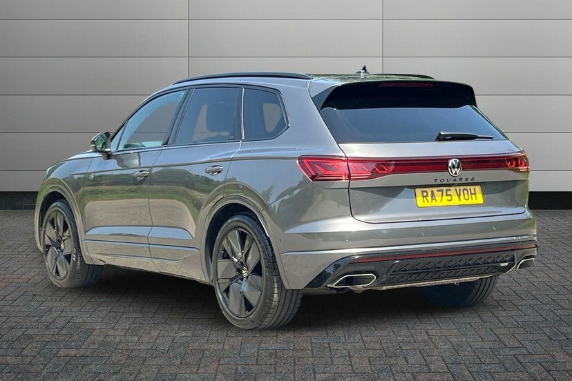 Volkswagen Touareg 3.0 V6 Tdi Final Edition Suv Tiptronic RA75VOH Grey #3