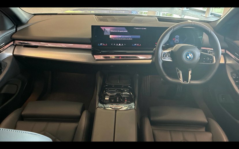 BMW 5 Series 530E M Sport Touring RE26DTN Grey #4