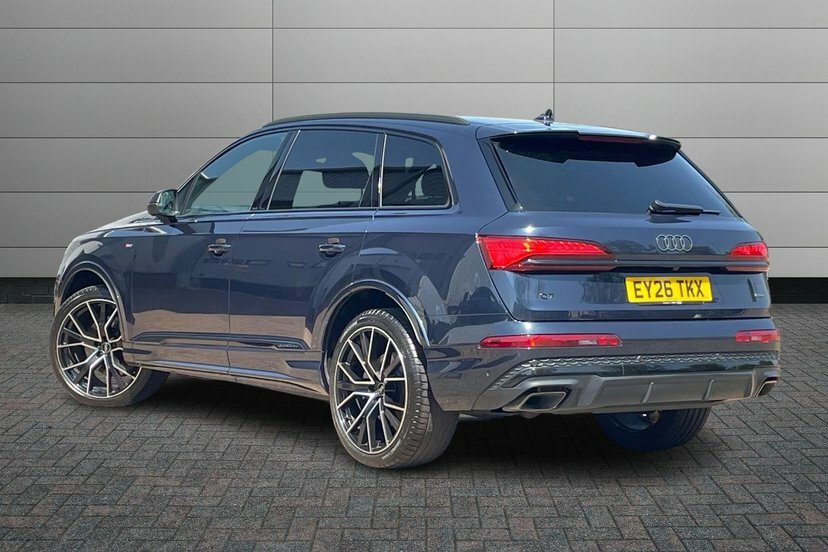 Audi Q7 3.0 Tdi V6 45 Black Edition Suv Tiptron EY26TKX Blue #3