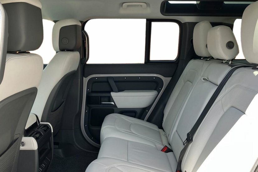 Land Rover Defender 110 3.0 D250 Mhev X-dynamic Hse Suv 4W PO26VVW Grey #4