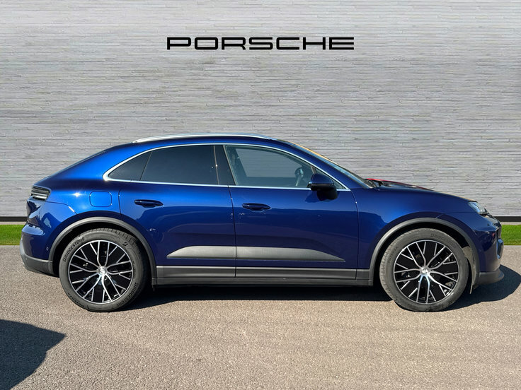 Porsche Macan 100Kwh Suv 360 Ps HK26UKU Blue #3