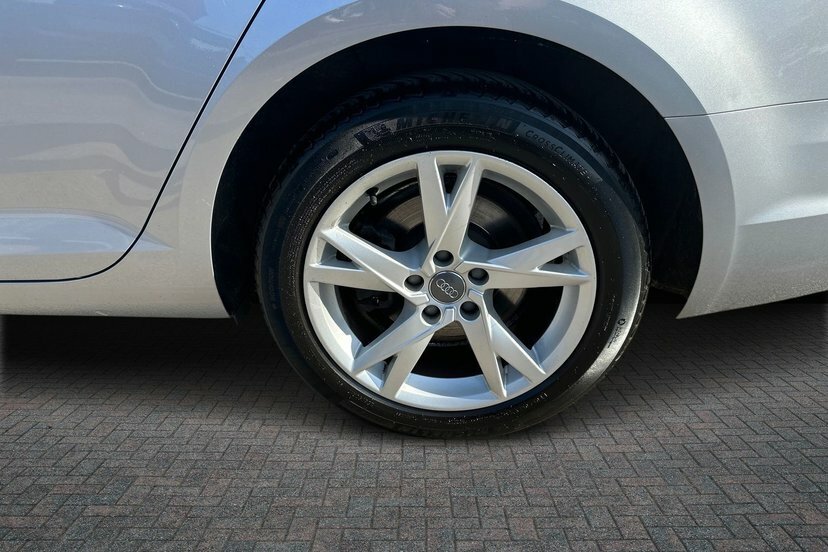 Audi A4 1.4 Tfsi Sport Saloon 150 Ps Silver #5