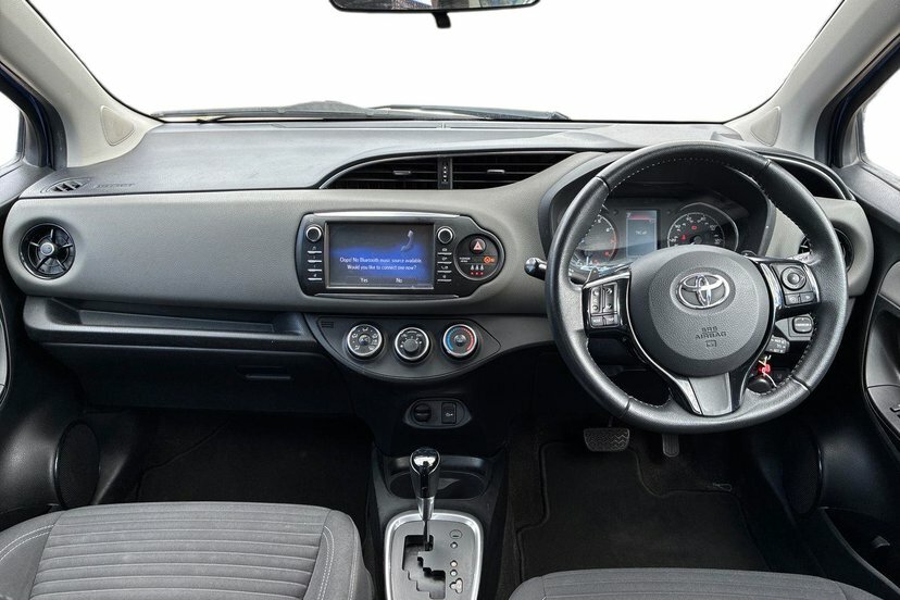 Toyota Yaris 1.5 Vvt-i Icon Tech Hatchback Cvt 111 Blue #5
