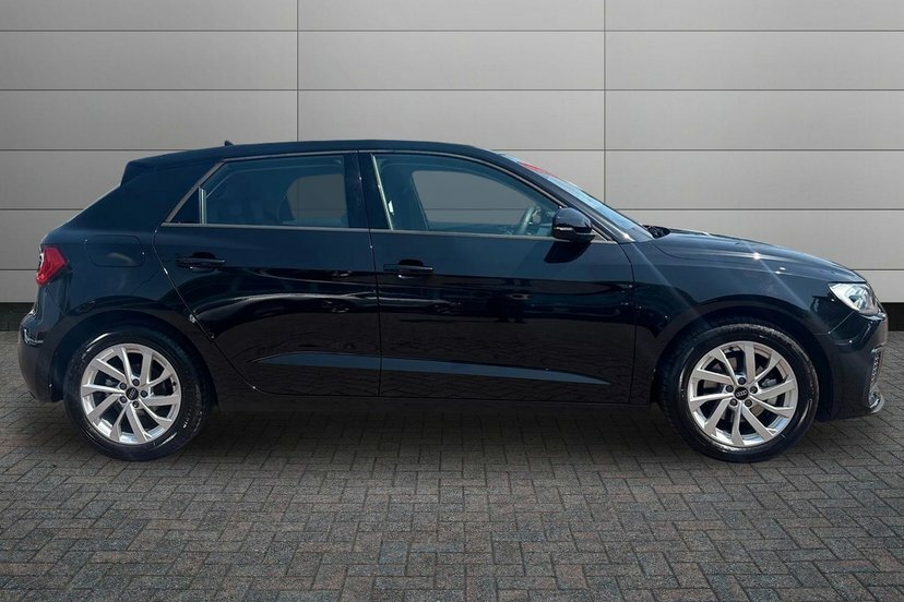 Audi A1 1.0 Tfsi 30 Sport Sportback S Tronic 1 MV74OBU Black #4
