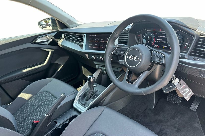 Audi A1 1.0 Tfsi 30 Sport Sportback S Tronic 1 MV74OBU Black #6
