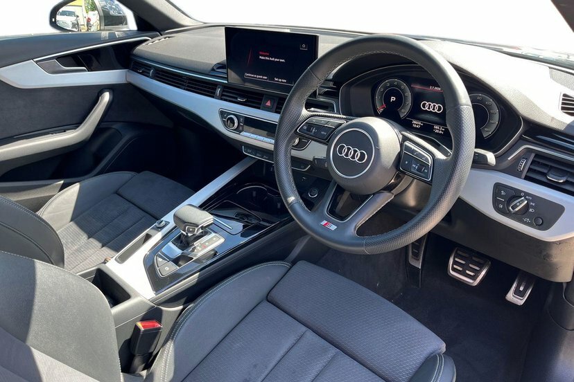 Audi A4 2.0 Tfsi 40 S Line Saloon S Tronic 204 WN24XPZ Black #6