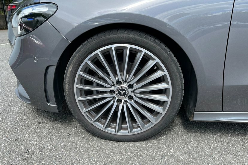 Mercedes-Benz B Class Hatchback Black #15
