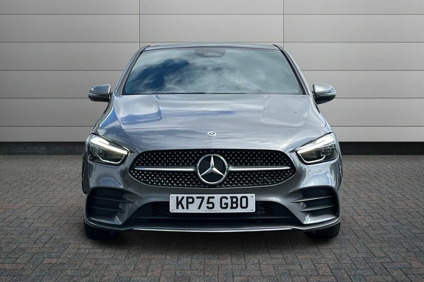 Mercedes-Benz B Class Hatchback Black #11