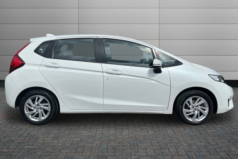 Honda Jazz 1.3 I-vtec Se Hatchback 102 Ps LF66EEZ White #4