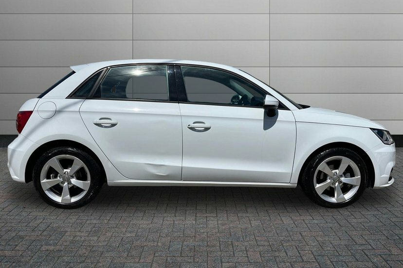 Audi A1 1.0 Tfsi Sport Sportback Nav EK18DRV White #4