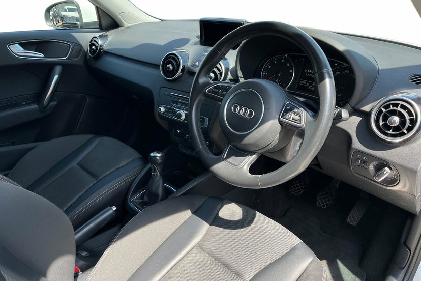 Audi A1 1.0 Tfsi Sport Sportback Nav EK18DRV White #6