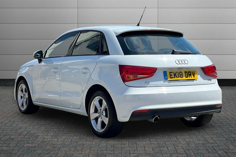 Audi A1 1.0 Tfsi Sport Sportback Nav EK18DRV White #3