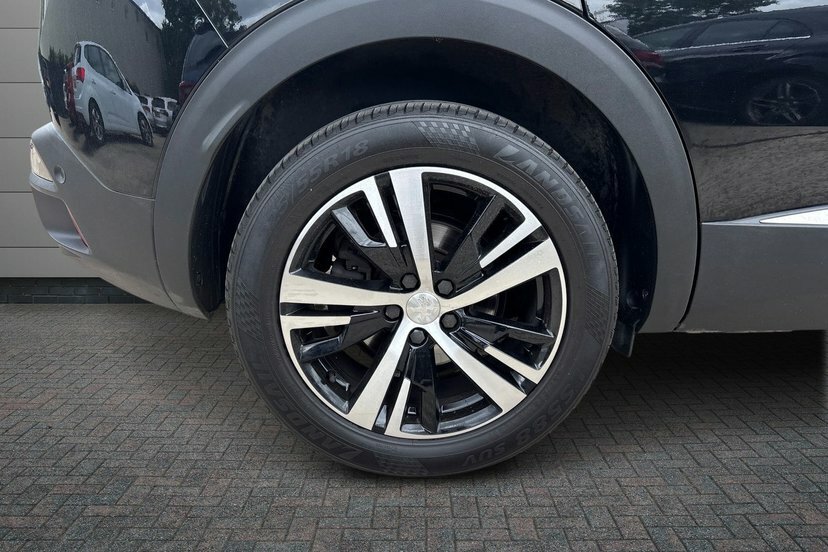 Peugeot 3008 1.2 Puretech Gpf Allure Suv Eat 130 Ps KJ19YWX Black #5