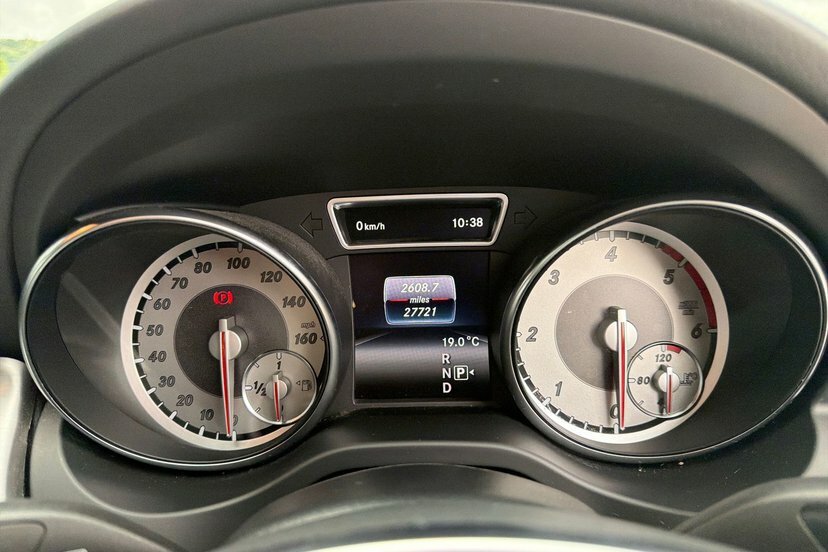 Mercedes-Benz GLA Class Gla220d Amg Line Suv Grey #6