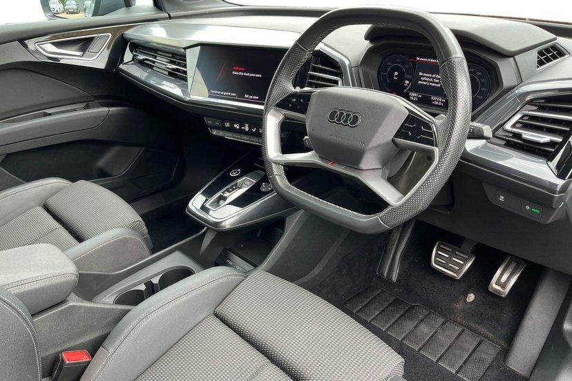 Audi Q4 E Tron 40 S Line Suv 82Kwh 204 Ps NL23OHZ Blue #6