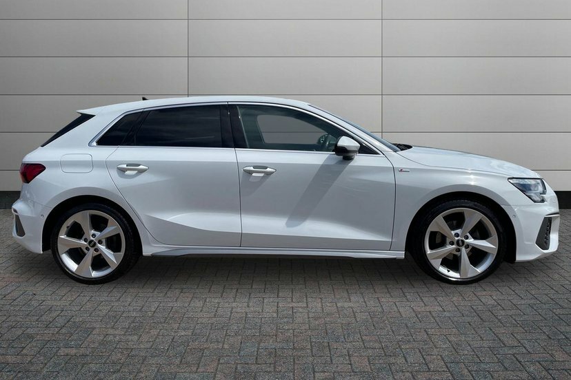 Audi A3 2.0 Tdi 35 S Line Sportback S Tronic 1 KM73FLK White #4