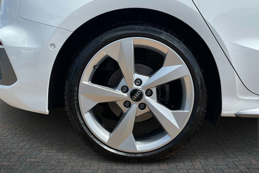 Audi A3 2.0 Tdi 35 S Line Sportback S Tronic 1 KM73FLK White #5